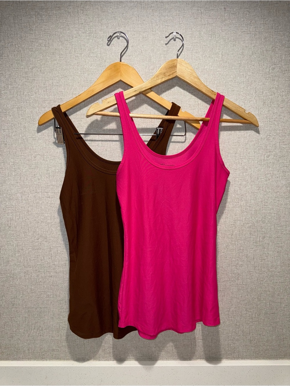 {No Boundaries} Women’s Scoop Neck Tank Bundle